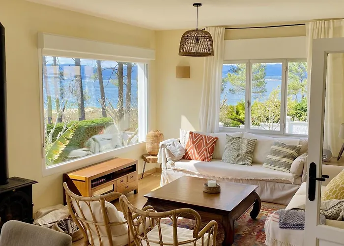 Sunny Near The Sea Porto do Son